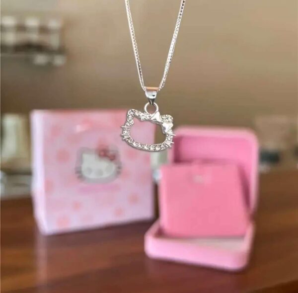 Hello Kitty Necklace - Image 3